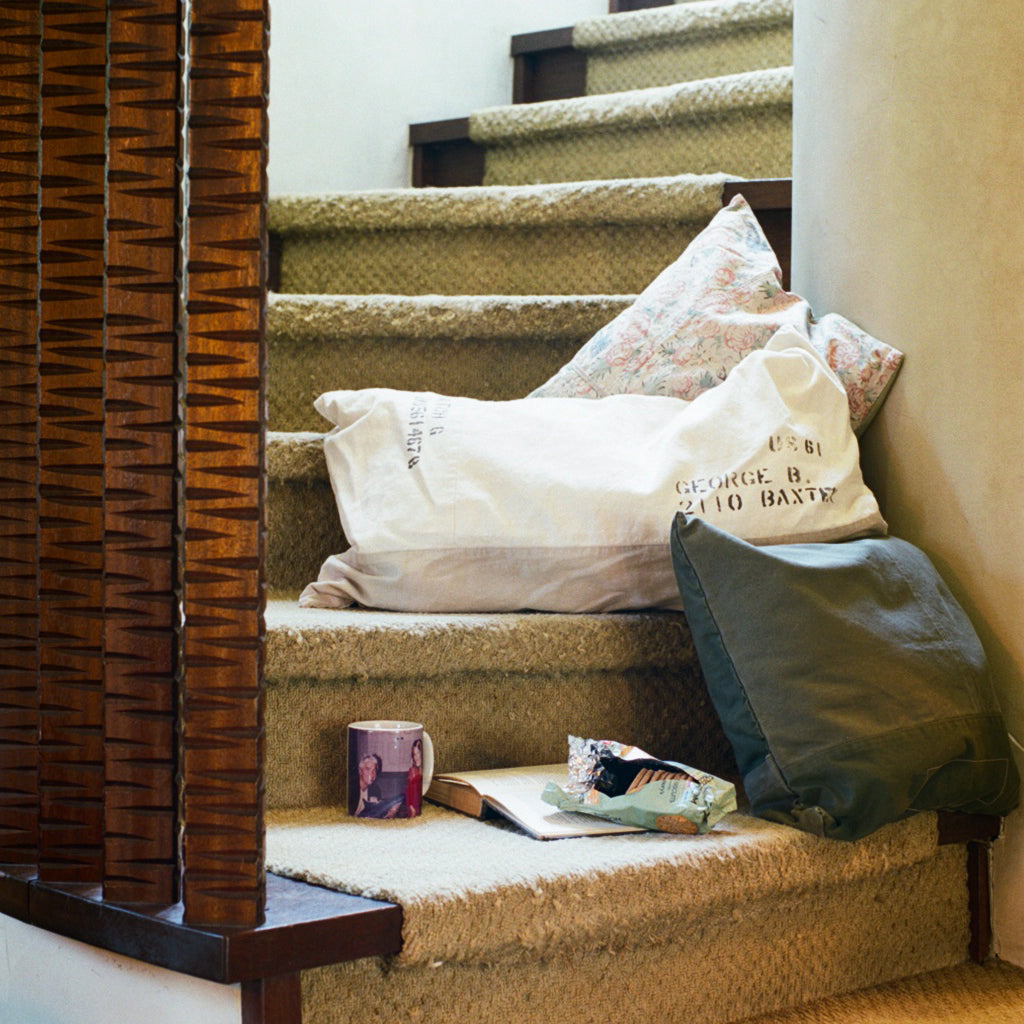 Long Feather Cushion / Floral*クッション付き – BasShu Online Store